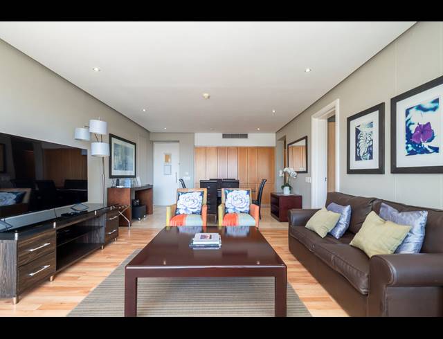 2 BEDROOM APARTMENT FOR SALE IN WATERFRONT